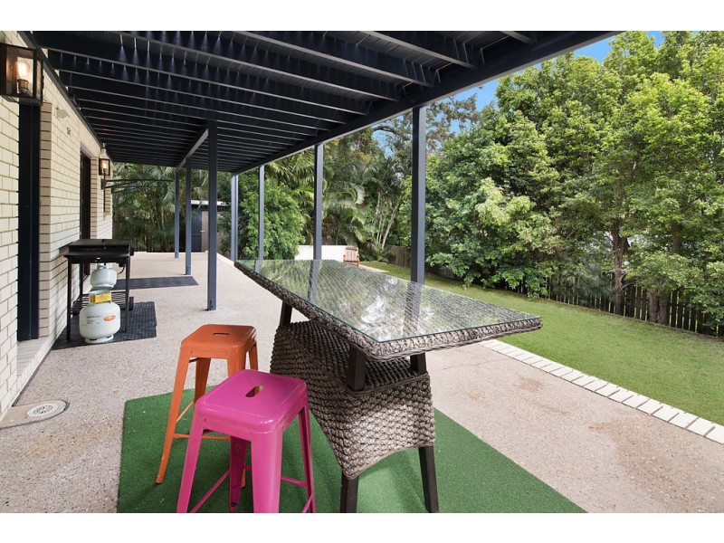 6 Carlton Avenue, Moffat Beach QLD 4551