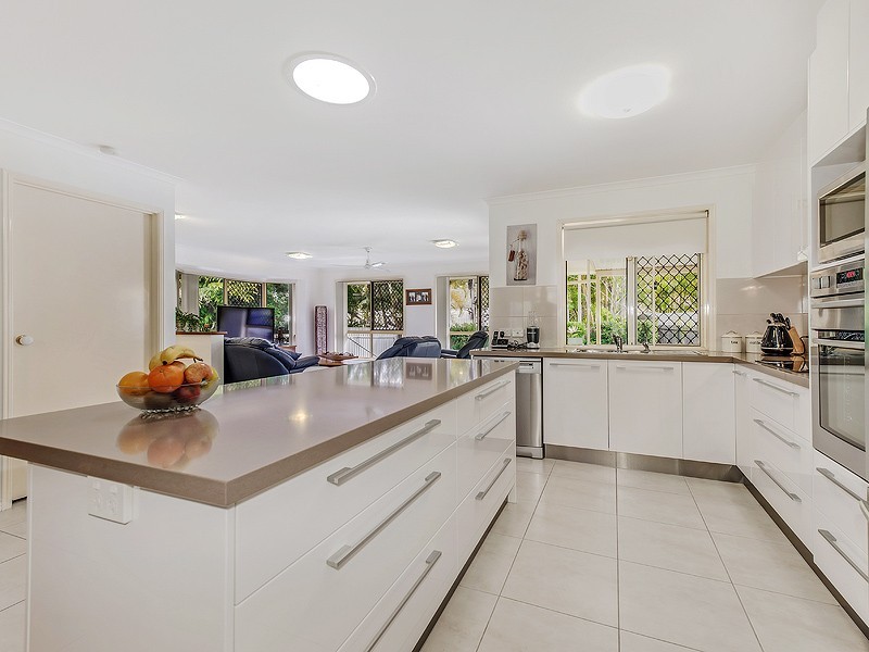 24 Athenree Place, Little Mountain QLD 4551