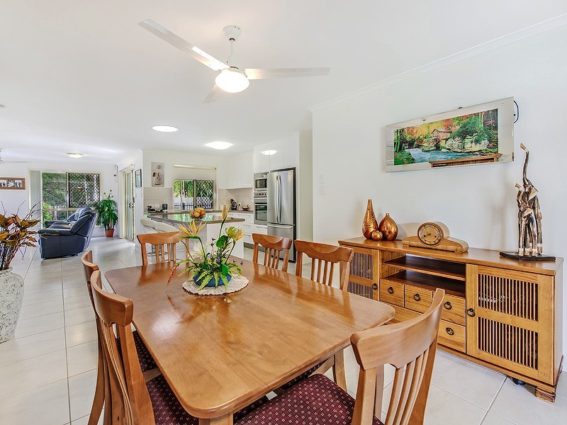 24 Athenree Place, Little Mountain QLD 4551