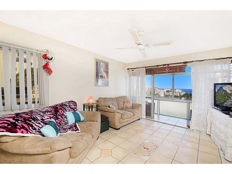 Unit 2 ‘Marperel’ 1 Verney Street, Kings Beach QLD 4551