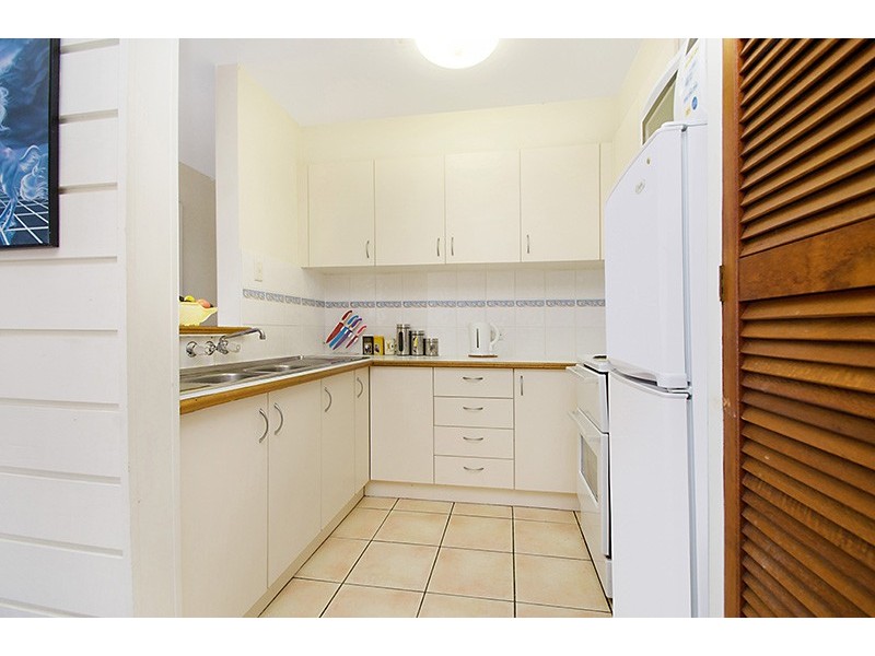 Unit 2 ‘Marperel’ 1 Verney Street, Kings Beach QLD 4551