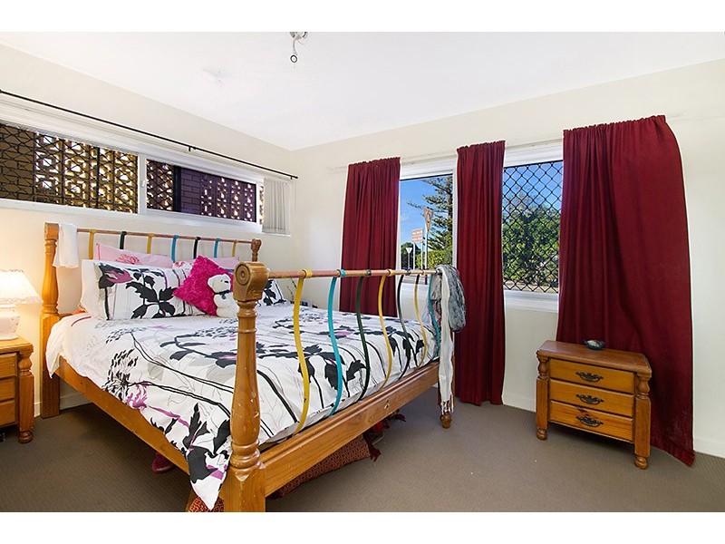 Unit 2 ‘Marperel’ 1 Verney Street, Kings Beach QLD 4551