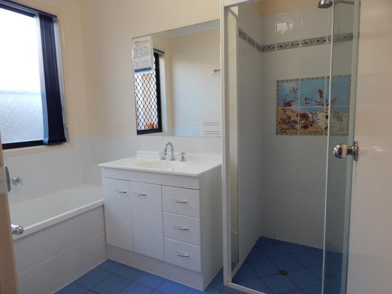 15 Andrew Avenue, Little Mountain QLD 4551