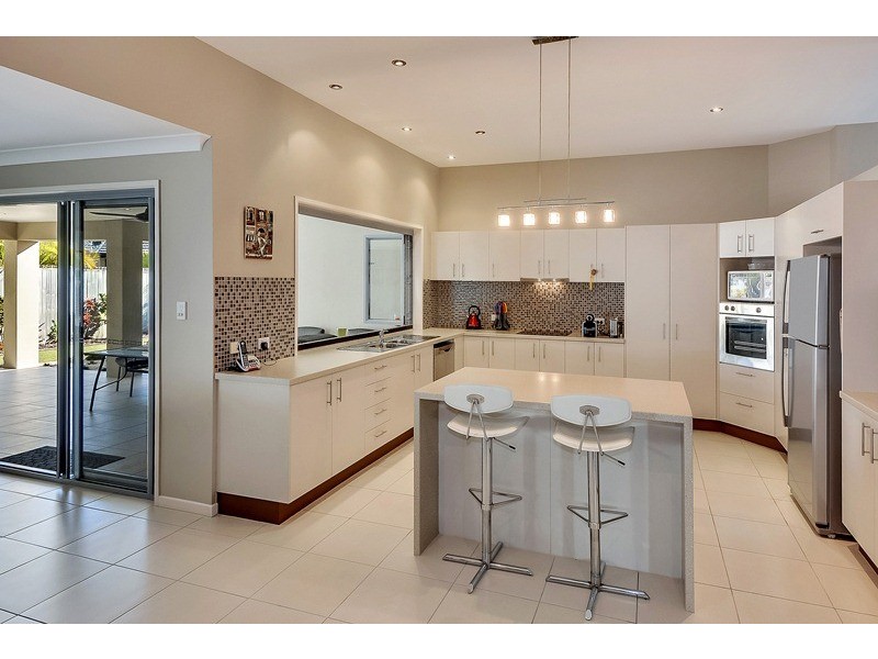 4 Bellanboe Circuit, Pelican Waters QLD 4551