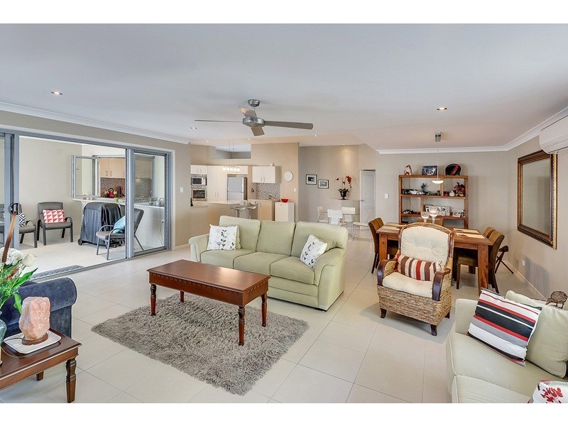4 Bellanboe Circuit, Pelican Waters QLD 4551
