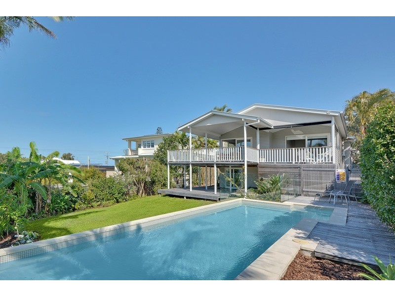 11 Burgess Street, Kings Beach QLD 4551