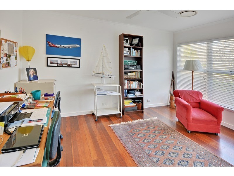 11 Burgess Street, Kings Beach QLD 4551