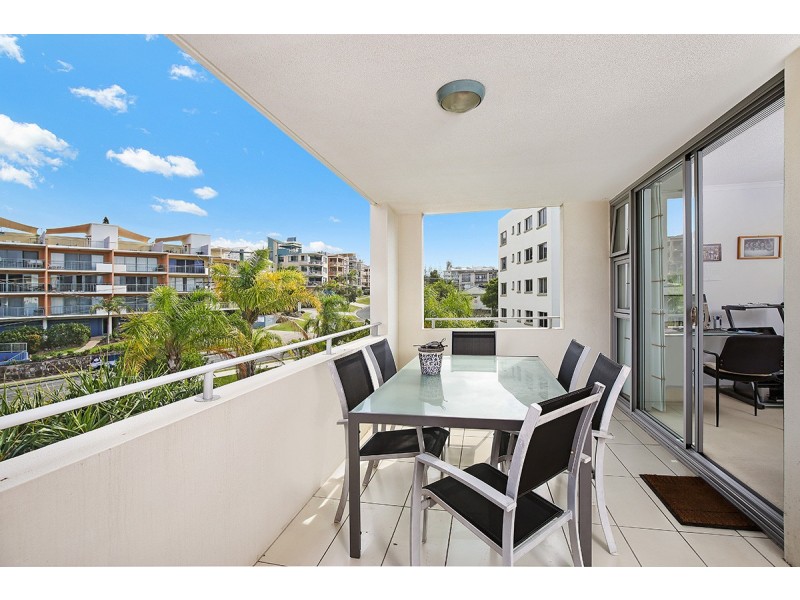 Unit 16 ‘Salt on Kings’ 13 Mahia Terrace, Kings Beach QLD 4551