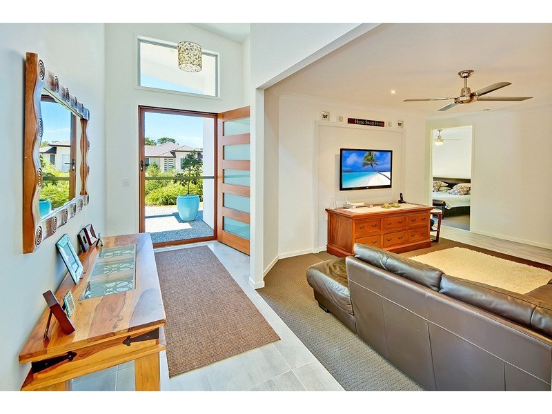 40 Sovereign Circuit, Pelican Waters QLD 4551