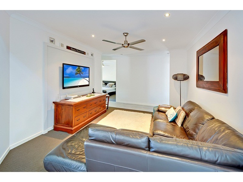 40 Sovereign Circuit, Pelican Waters QLD 4551