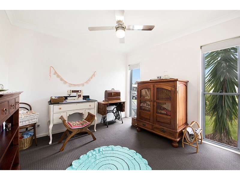 40 Sovereign Circuit, Pelican Waters QLD 4551
