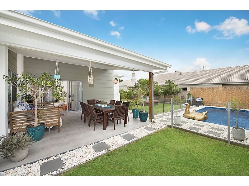 40 Sovereign Circuit, Pelican Waters QLD 4551