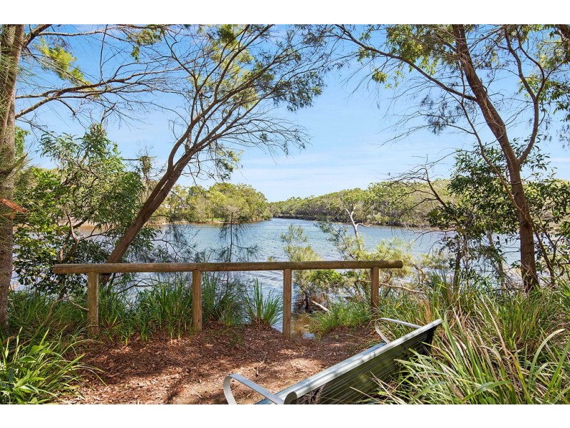 17 Mulloka Esplanade, Wurtulla QLD 4575