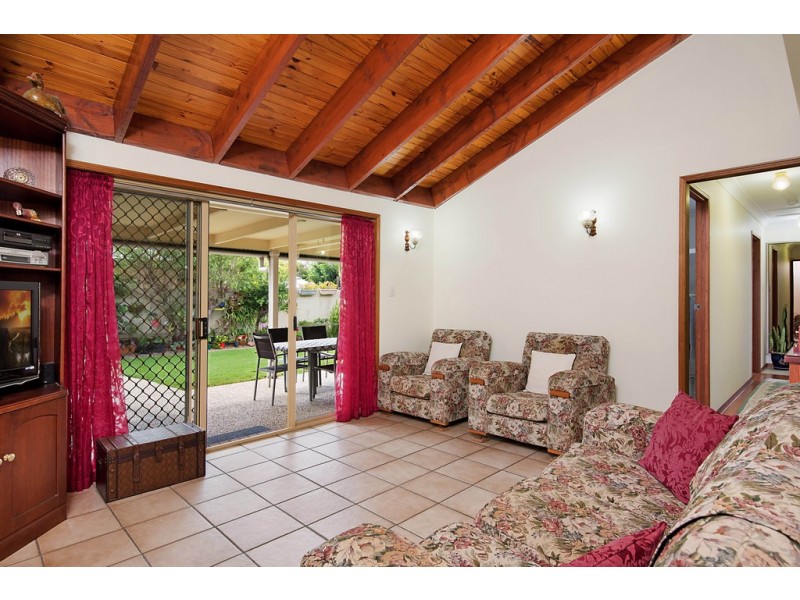 17 Mulloka Esplanade, Wurtulla QLD 4575