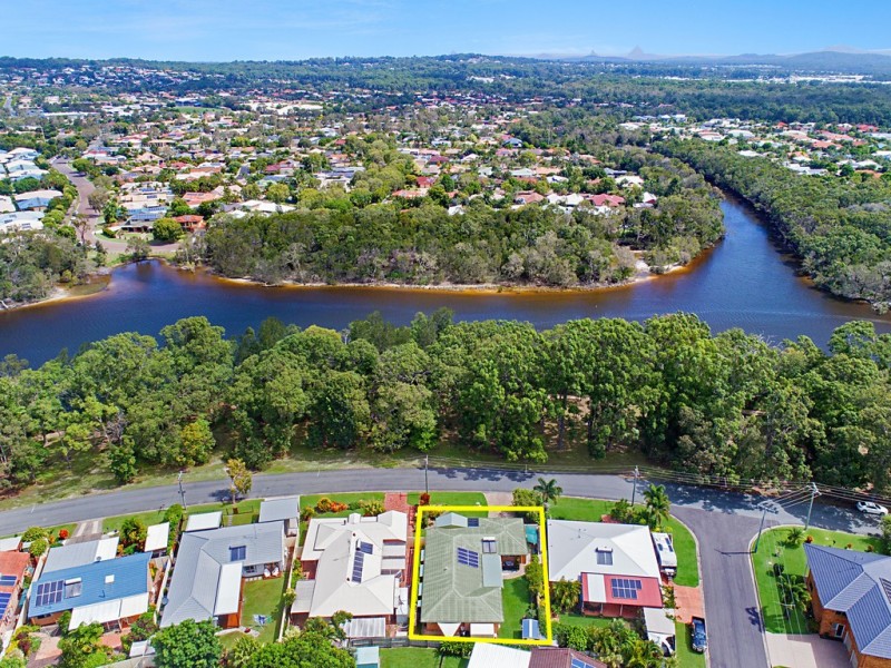 17 Mulloka Esplanade, Wurtulla QLD 4575