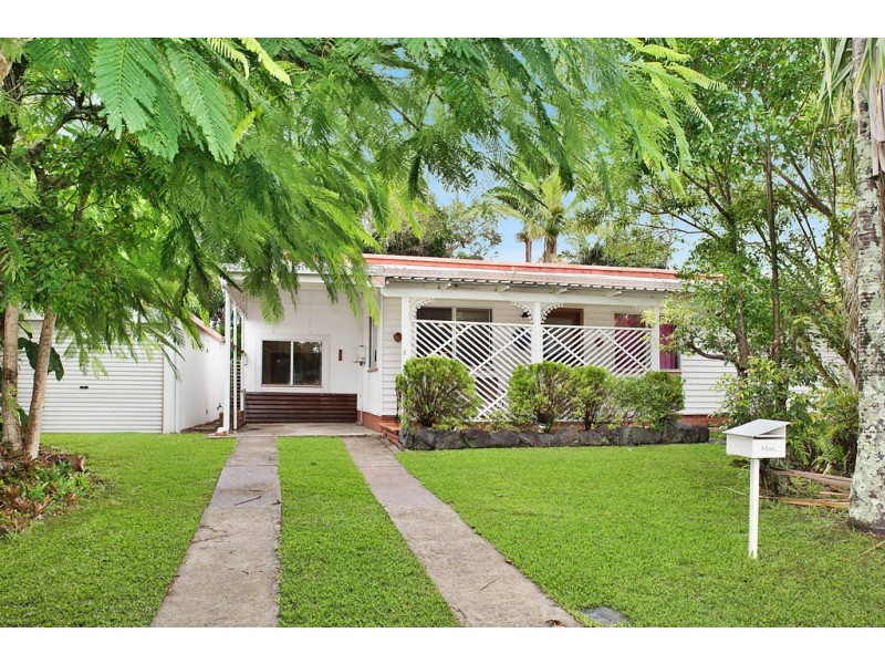 8 Sutherland Street, Dicky Beach QLD 4551