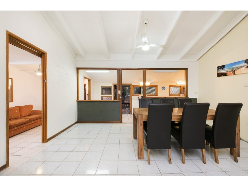 8 Sutherland Street, Dicky Beach QLD 4551