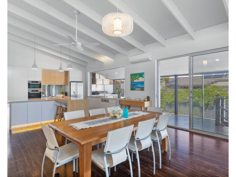 32 Russell Street, Moffat Beach QLD 4551