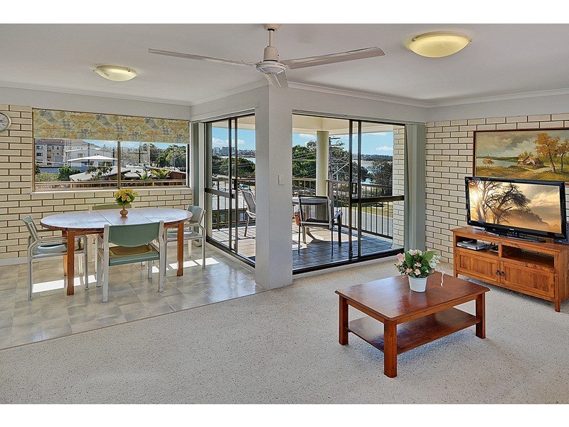 Unit 6 ‘Pacific Reflections’ 56 The Esplanade, Golden Beach QLD 4551