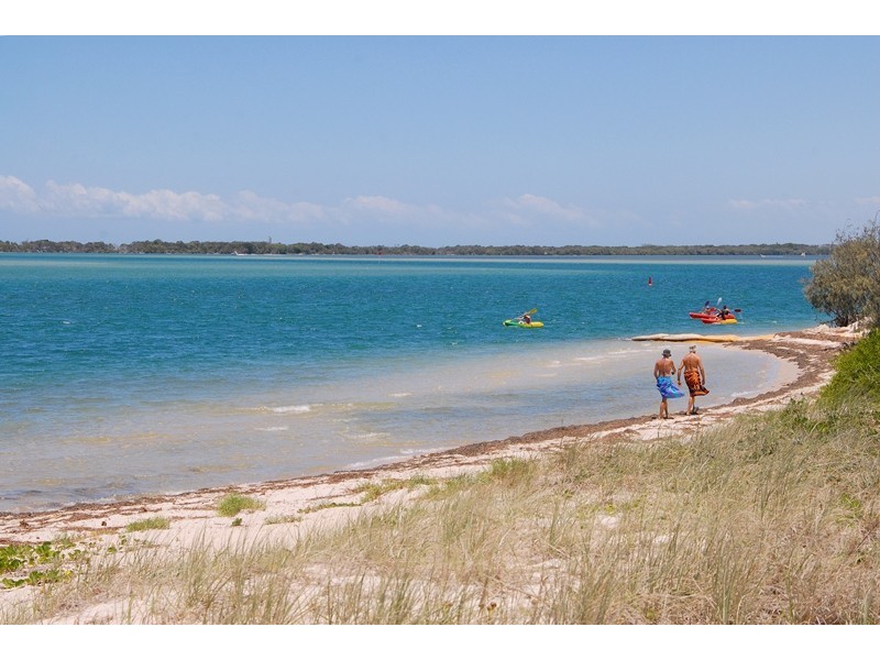 Unit 6 ‘Pacific Reflections’ 56 The Esplanade, Golden Beach QLD 4551
