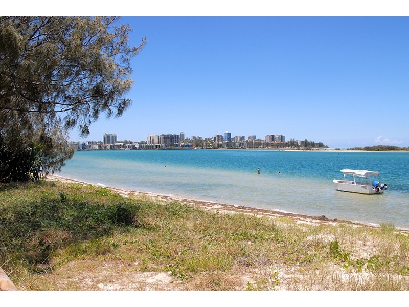 Unit 6 ‘Pacific Reflections’ 56 The Esplanade, Golden Beach QLD 4551