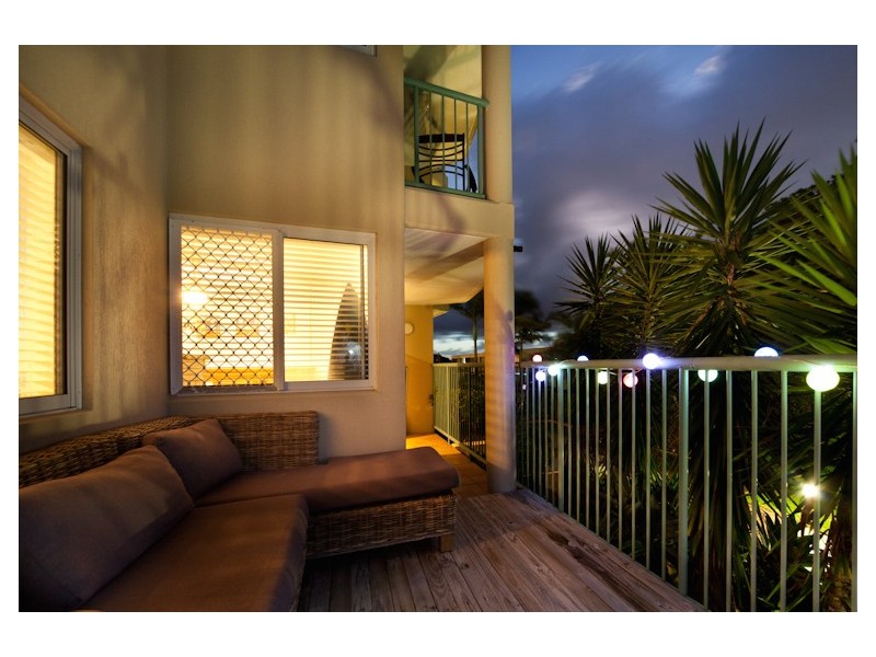 Unit 2 ‘Manhattan’  66 Albert Street, Kings Beach QLD 4551