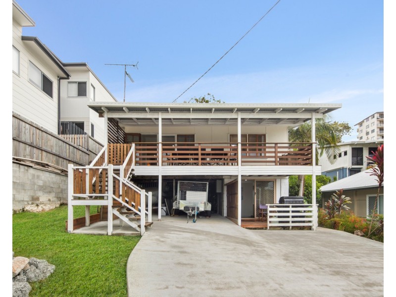 12 Upper Gay Terrace, Kings Beach QLD 4551
