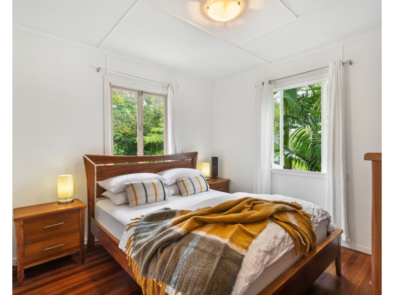 12 Upper Gay Terrace, Kings Beach QLD 4551