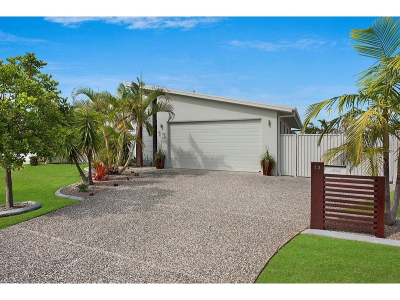 13 Echo Street, Pelican Waters QLD 4551