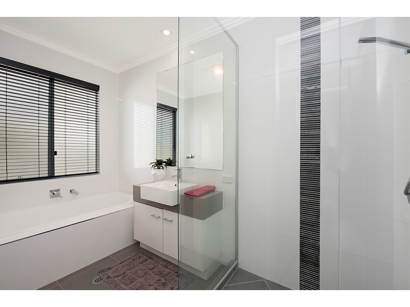 13 Echo Street, Pelican Waters QLD 4551