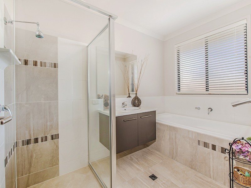 3 Copper Crescent, Caloundra West QLD 4551