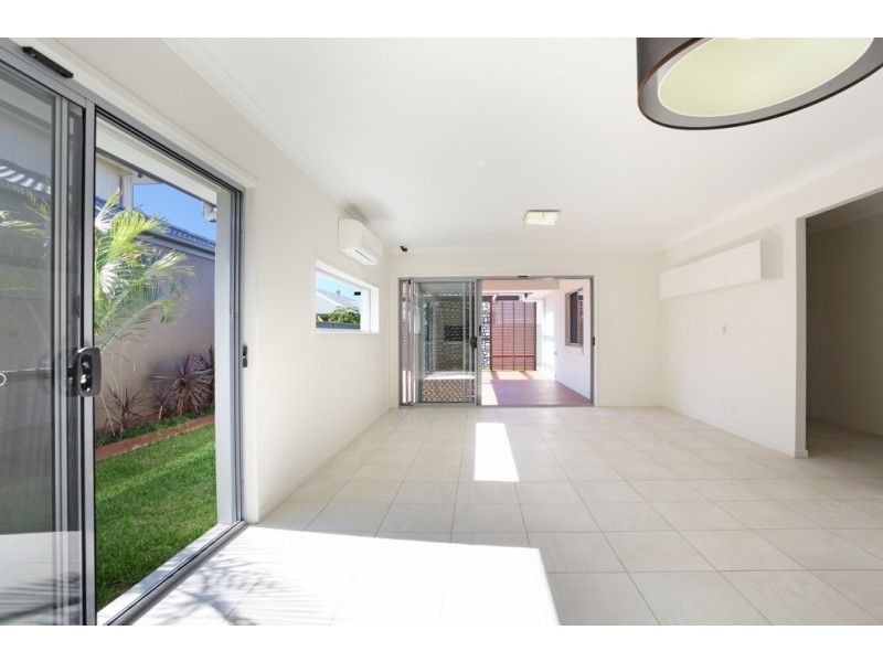 31 Marmont Street, Pelican Waters QLD 4551