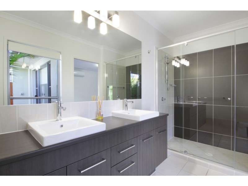 31 Marmont Street, Pelican Waters QLD 4551