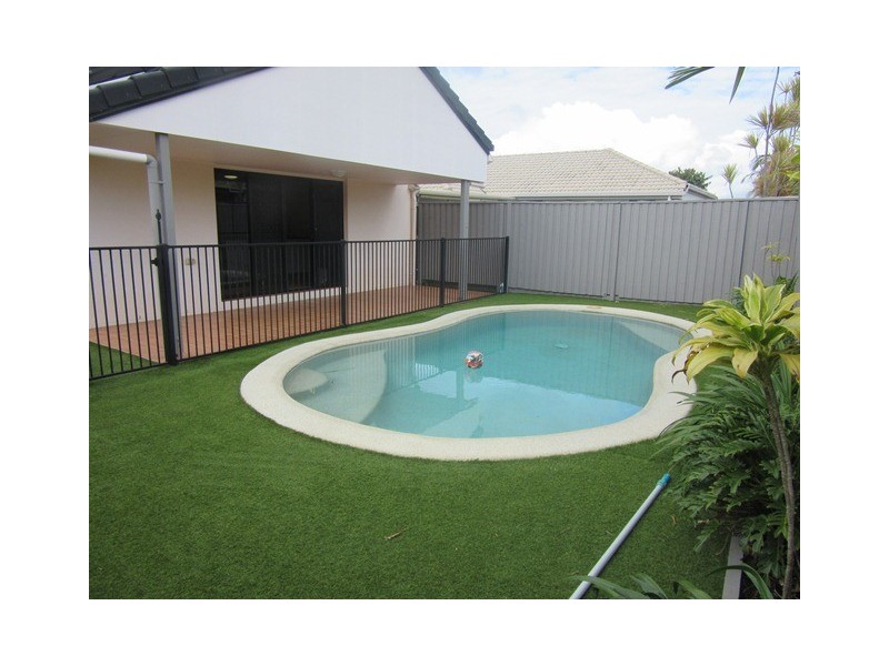 15 Andrew Avenue, Little Mountain QLD 4551