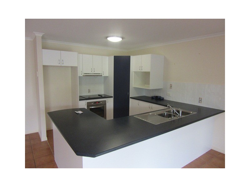 15 Andrew Avenue, Little Mountain QLD 4551