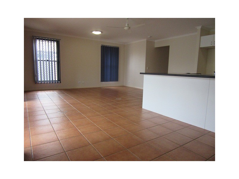 15 Andrew Avenue, Little Mountain QLD 4551