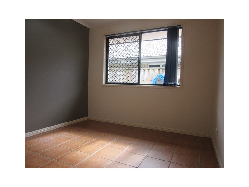 15 Andrew Avenue, Little Mountain QLD 4551