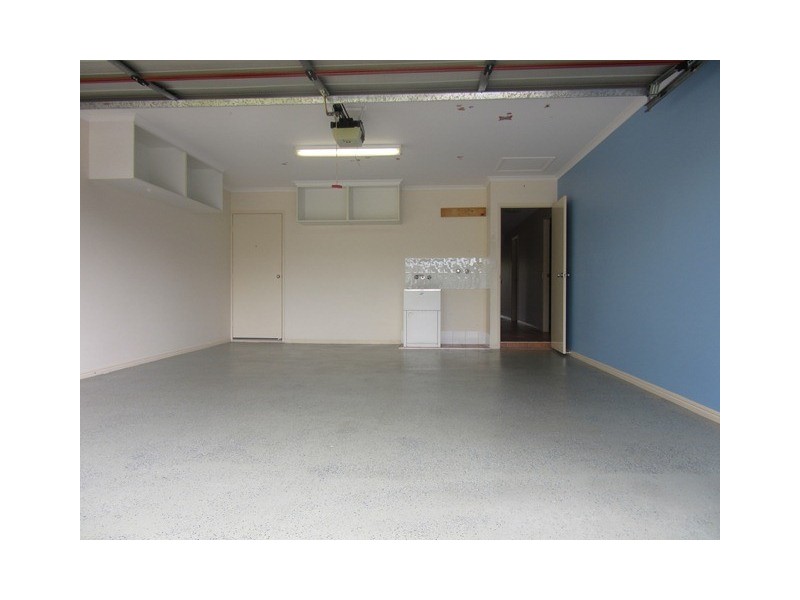 15 Andrew Avenue, Little Mountain QLD 4551