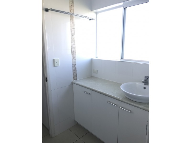 6/9 Esplanade, Golden Beach QLD 4551