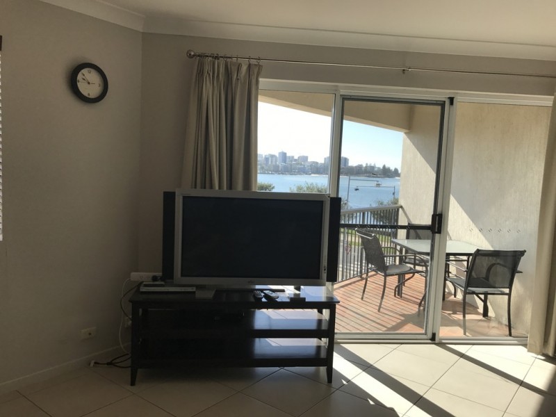 6/9 Esplanade, Golden Beach QLD 4551