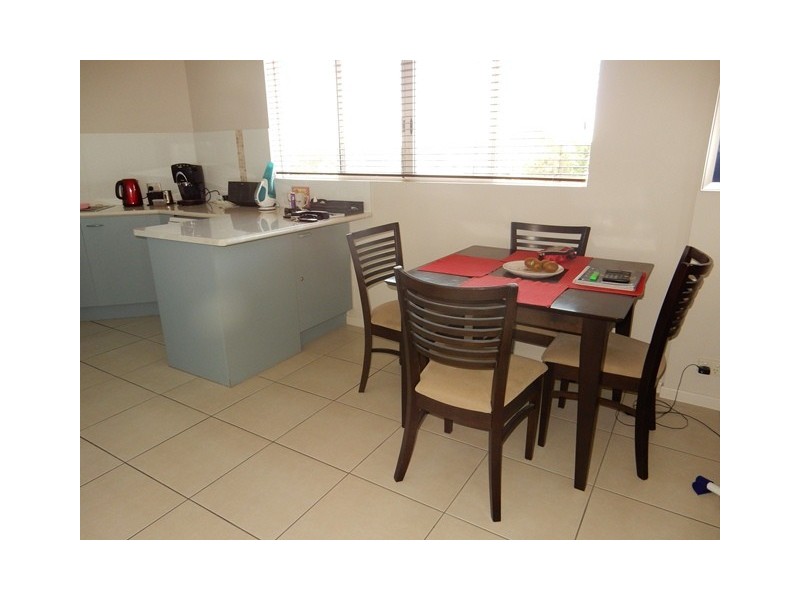 6/9 Esplanade, Golden Beach QLD 4551