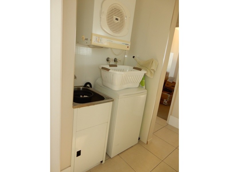 6/9 Esplanade, Golden Beach QLD 4551