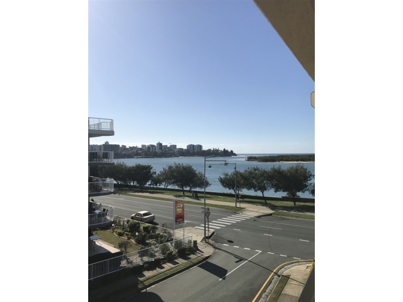 6/9 Esplanade, Golden Beach QLD 4551