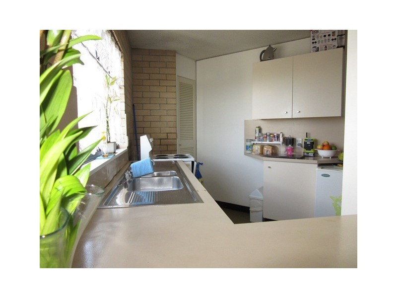 Unit 2 “Moreton Sands”, 10 Dingle Avenue, Kings Beach QLD 4551