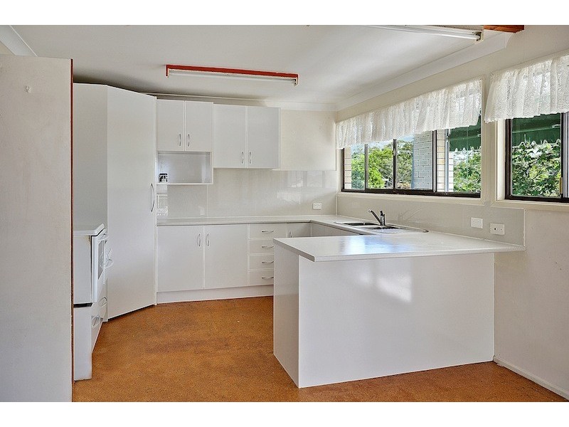 2 Jeffreys Court, Moffat Beach QLD 4551