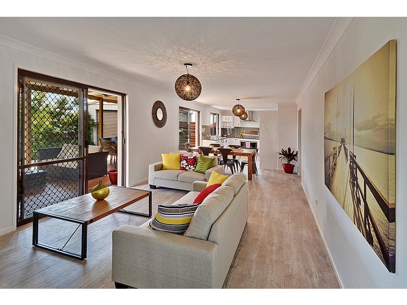 37 Milbong Street, Battery Hill QLD 4551