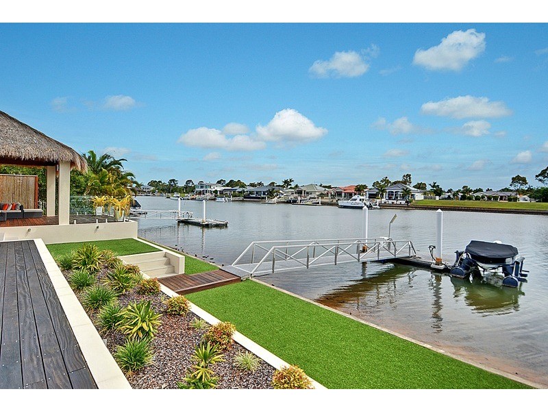 16 Pamphlet Place, Pelican Waters QLD 4551