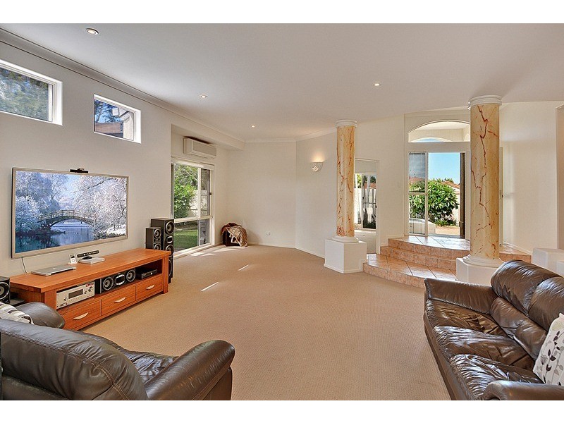 16 Pamphlet Place, Pelican Waters QLD 4551