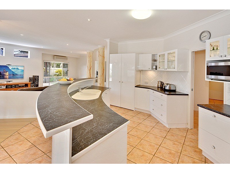 16 Pamphlet Place, Pelican Waters QLD 4551