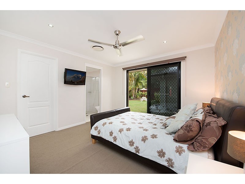 11 Endeavour Crescent, Pelican Waters QLD 4551